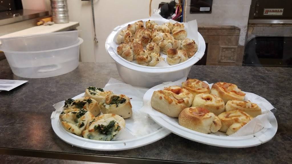 Loveys Pizzeria & Ristorante | restaurant | 211 Boulevard, Hasbrouck Heights, NJ 07604, USA | 2012881606 OR +1 201-288-1606