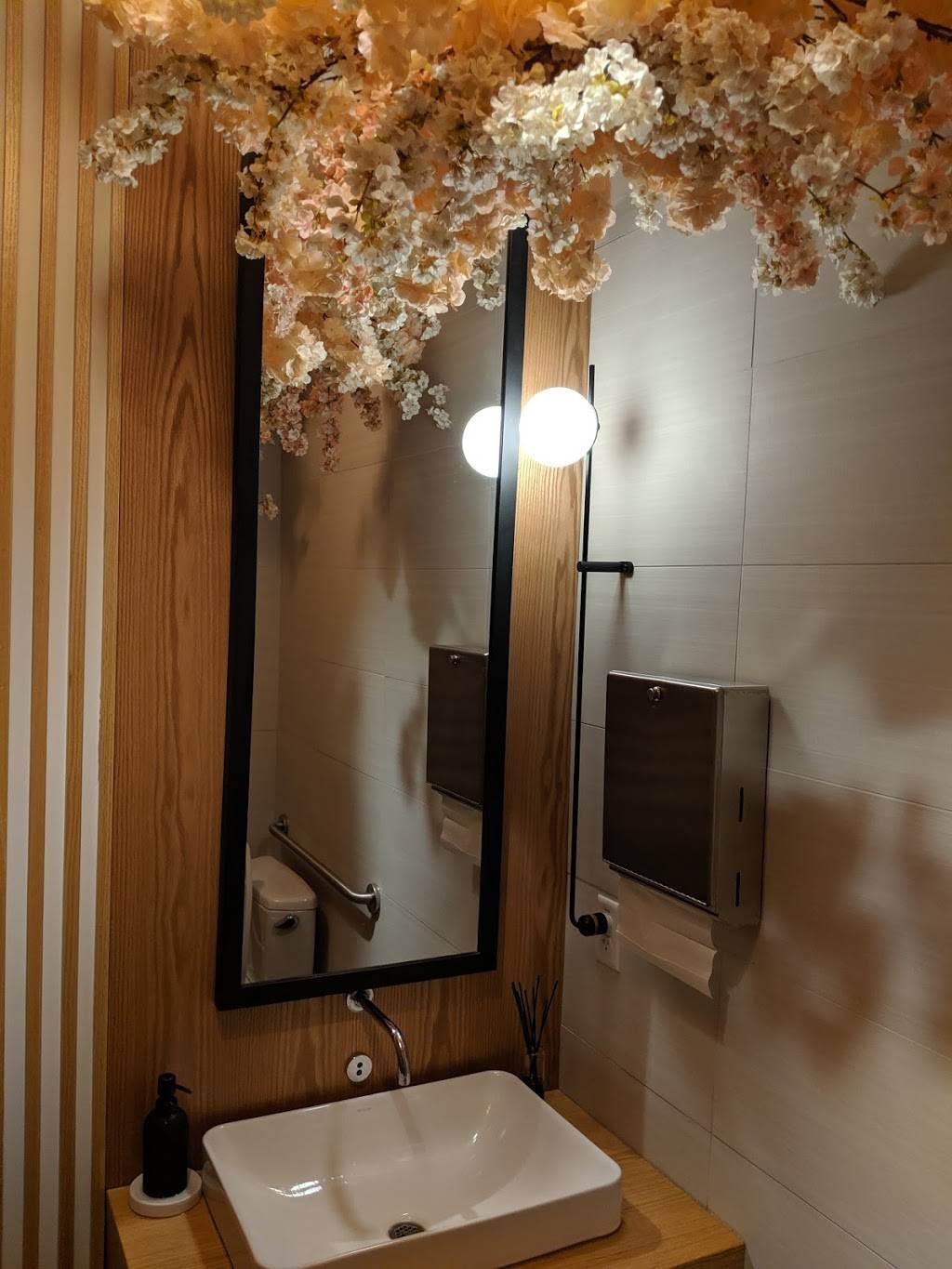 Uncle | restaurant | 95 S Pennsylvania St, Denver, CO 80209, USA | 7206381859 OR +1 720-638-1859