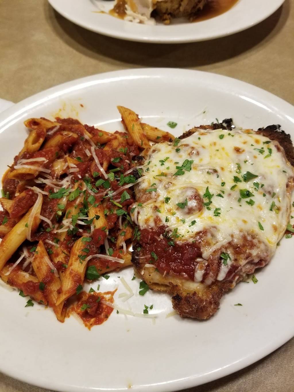 Puleos Grille | restaurant | 110 Cedar Ln, Knoxville, TN 37912, USA | 8656882575 OR +1 865-688-2575