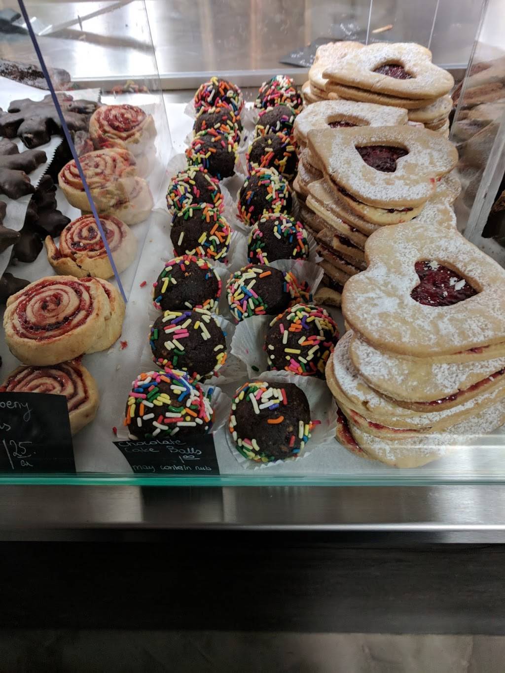 Amazing Breads and Cakes LLC | bakery | 1460 Miner St, Des Plaines, IL 60016, USA | 8473768612 OR +1 847-376-8612