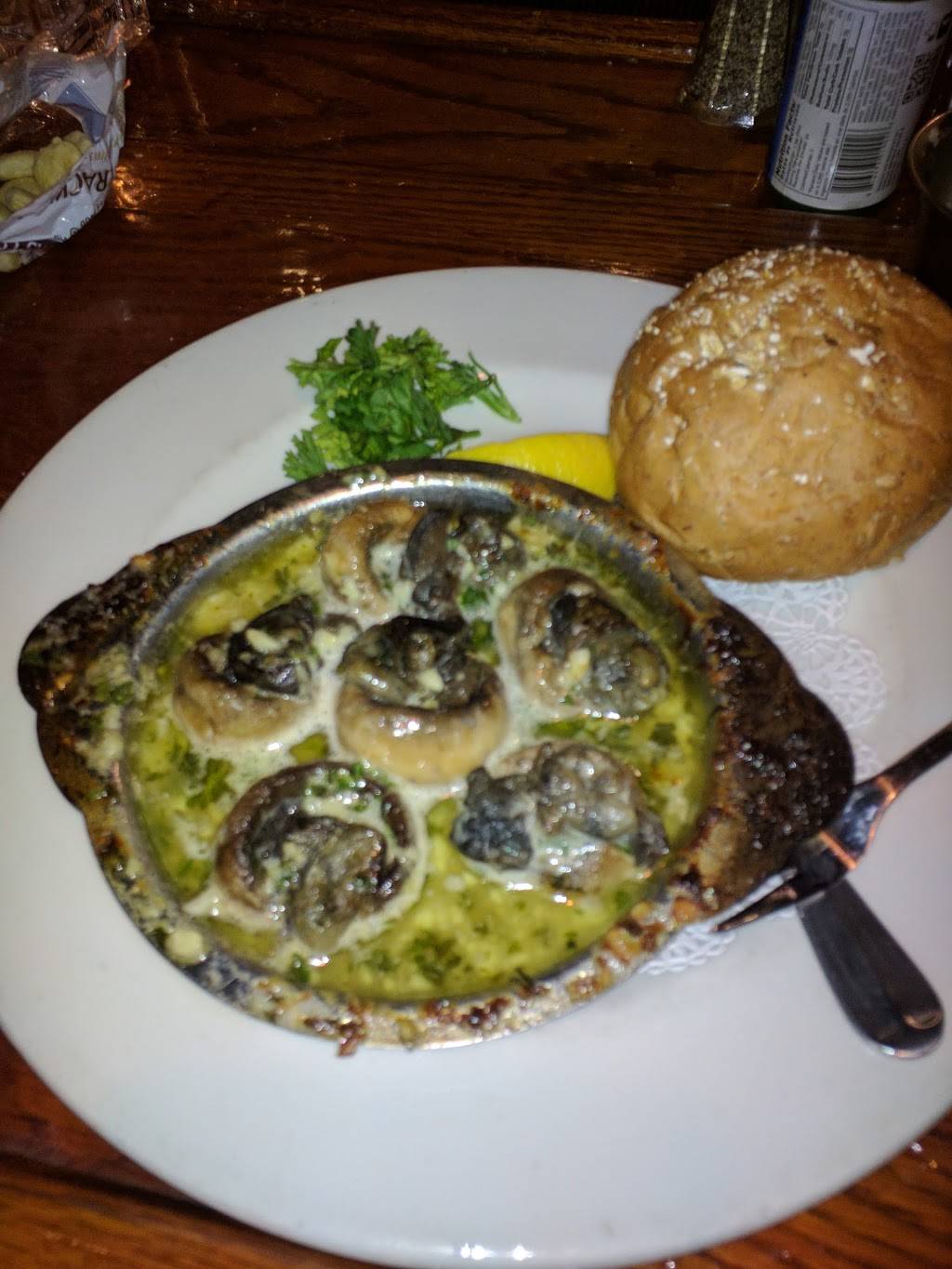 Salt Cellar Restaurant | restaurant | 550 North Hayden Road, Scottsdale, AZ 85257, USA | 4809471963 OR +1 480-947-1963