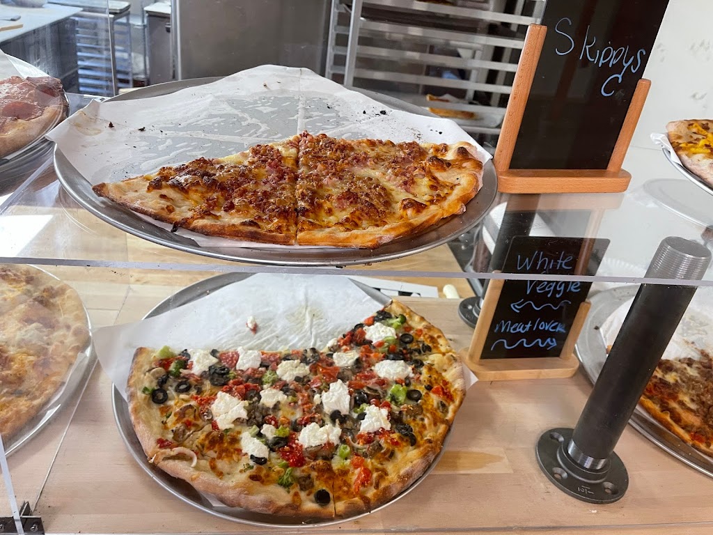 Randys Wooster Street Pizza | restaurant | 1400 Park St, Hartford, CT 06106, USA | 8604706071 OR +1 860-470-6071