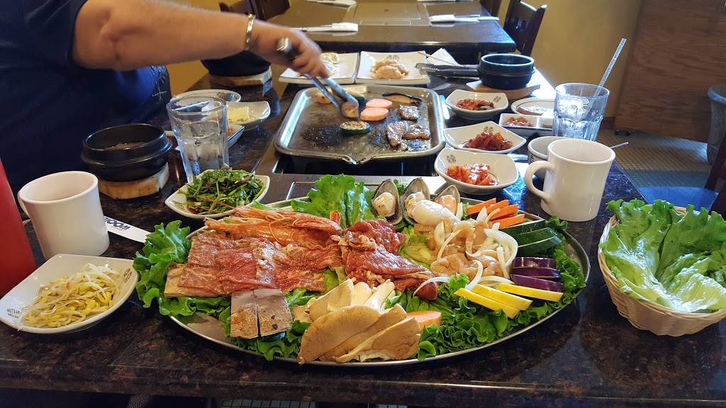 Wooil Restaurant | restaurant | 185 Milwaukee Ave, Buffalo Grove, IL 60089, USA | 8472154949 OR +1 847-215-4949