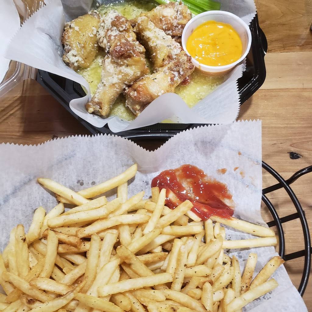 Mr. Zs | restaurant | 129 W 1st St, Sanford, FL 32771, USA | 4079157000 OR +1 407-915-7000