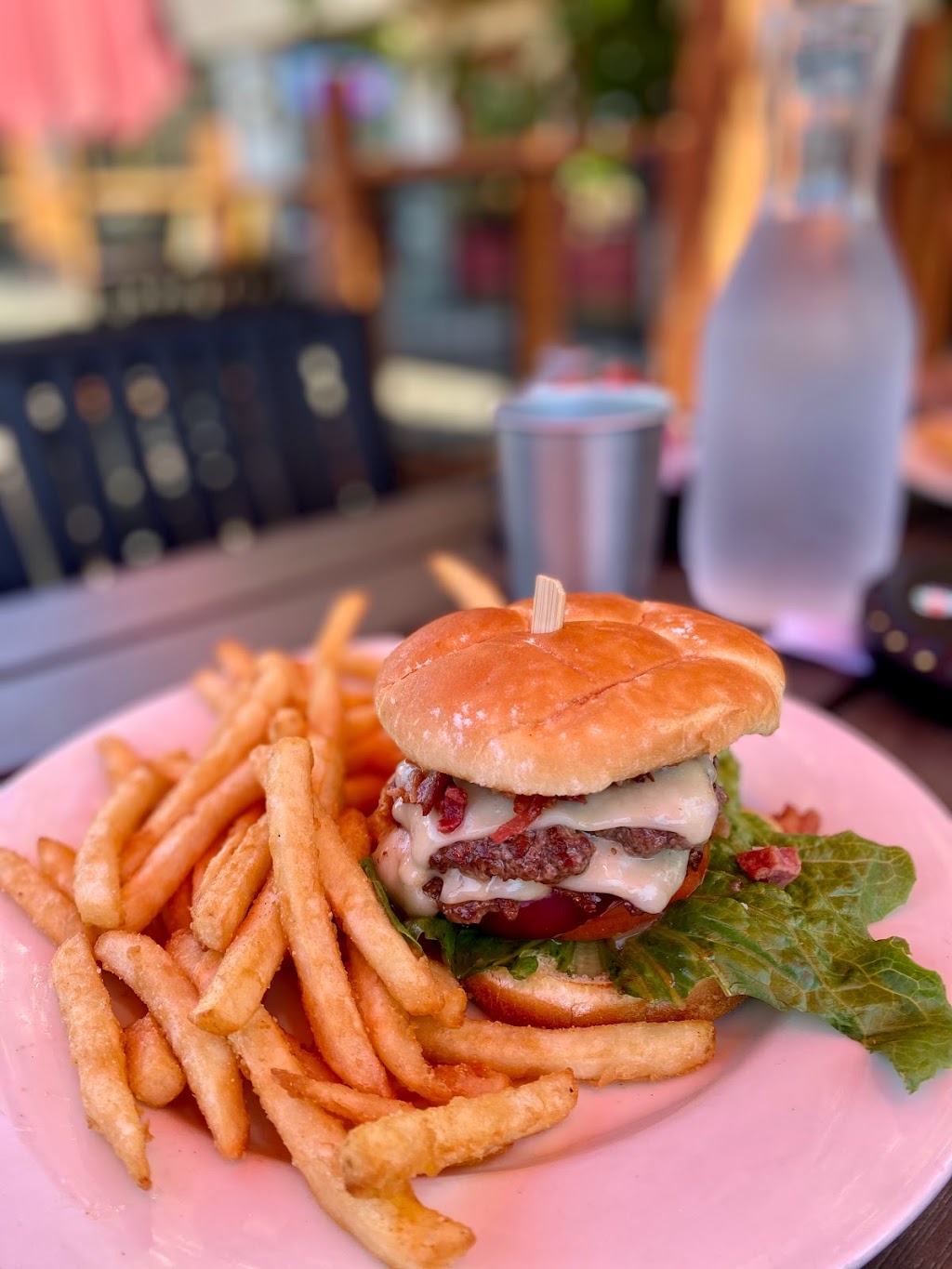 Sparky’s Landing | restaurant | 316 N Mt Shasta Blvd, Mt Shasta, CA 96067, USA | 5309186015 OR +1 530-918-6015