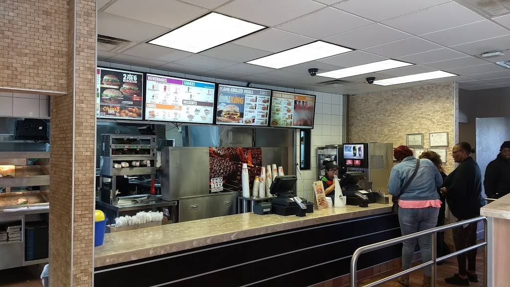 Burger King | restaurant | 221 Fox Hill Rd, Hampton, VA 23669, USA | 7578511747 OR +1 757-851-1747