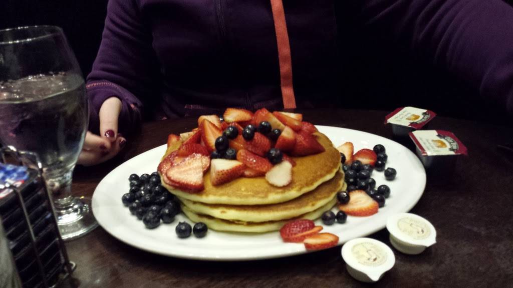 Delicious Steakhouse | restaurant | 2080 St Joseph Blvd, Orléans, ON K1C 1E6, Canada | 6138303366 OR +1 613-830-3366