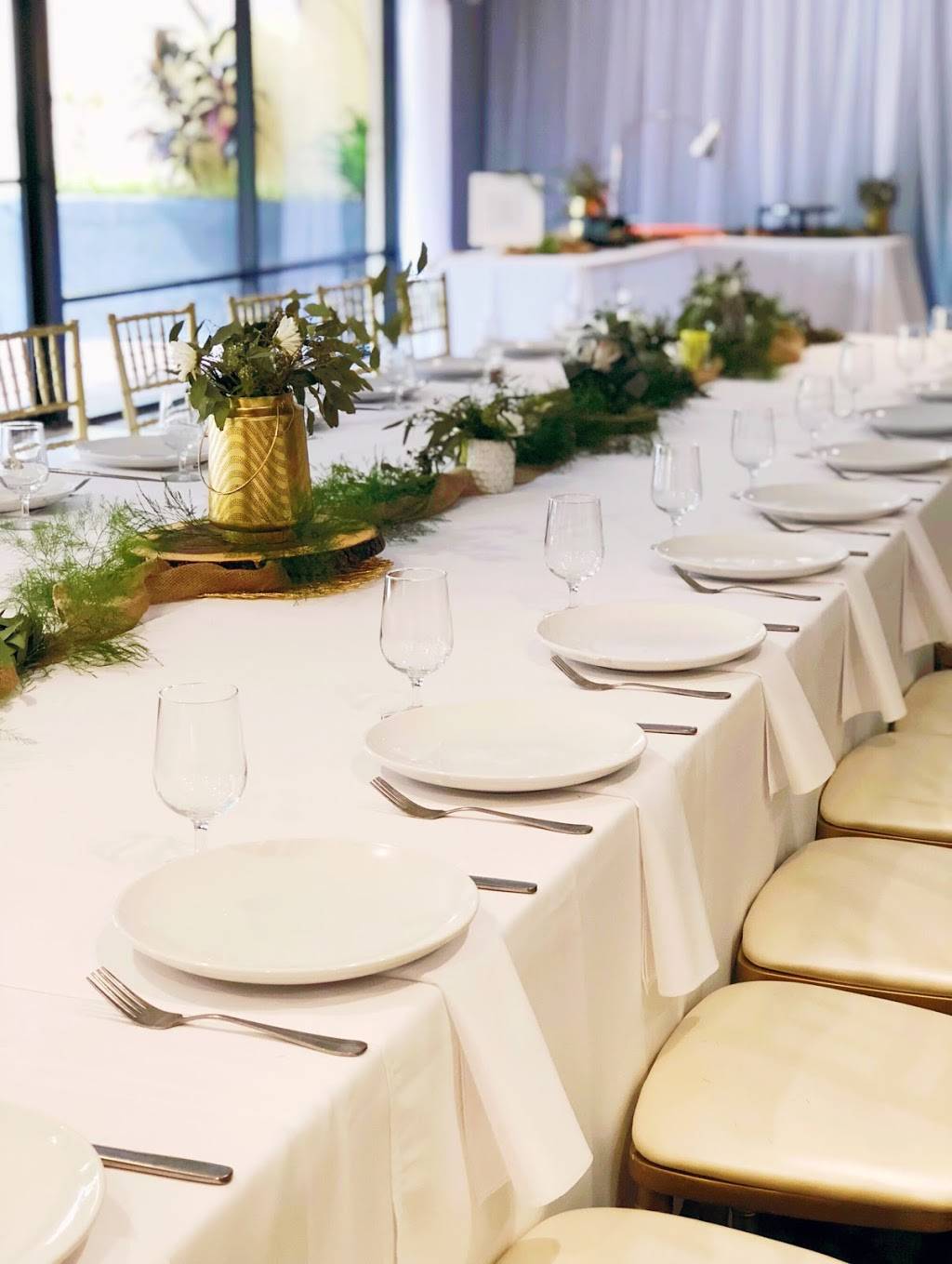 The Table Restaurant | restaurant | 100 E New York Ave, DeLand, FL 32724, USA | 3868737929 OR +1 386-873-7929