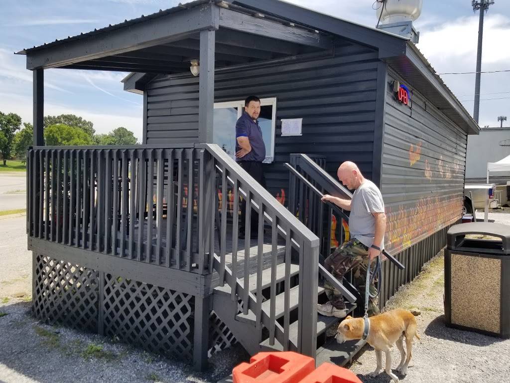 Off The Grill by Chef Q | restaurant | 4848 Hixson Pike, Hixson, TN 37343, USA | 4235417329 OR +1 423-541-7329