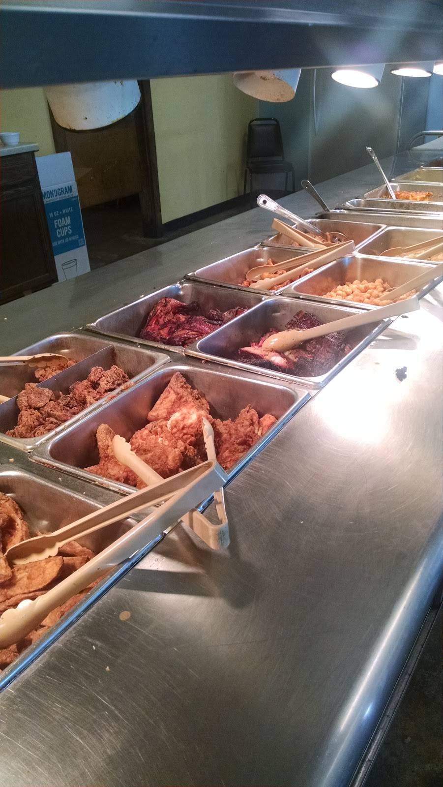 World Famous Smokehouse Grill | restaurant | 5843 SC-151, Jefferson, SC 29718, USA | 8436583045 OR +1 843-658-3045