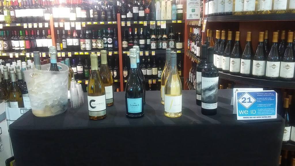 Harris Crossing | shopping mall | 13686 Capital Blvd, Wake Forest, NC 27587, USA | 9198314900 OR +1 919-831-4900