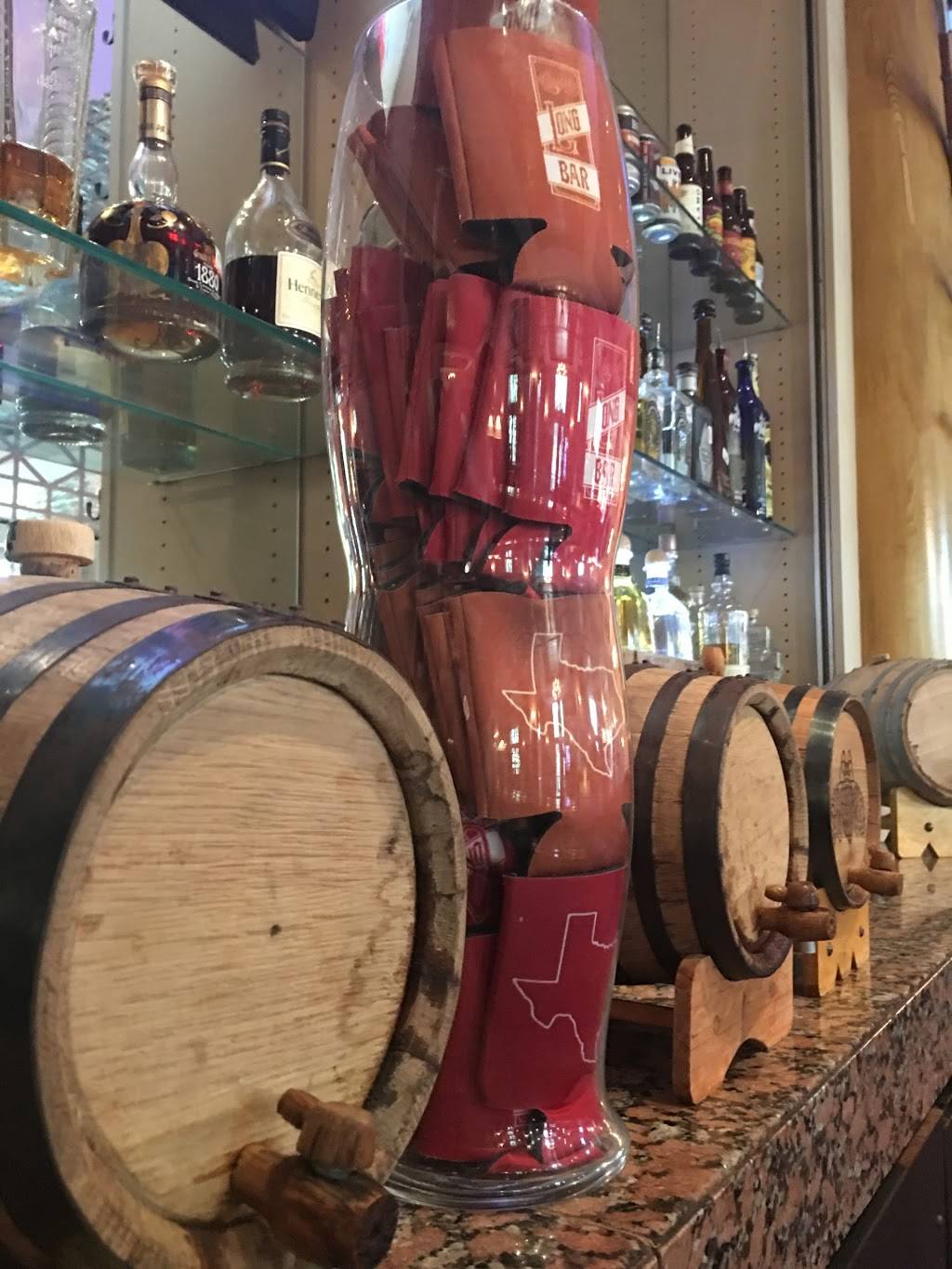 Charlies Long Bar | restaurant | 9800 Hyatt Resort Dr, San Antonio, TX 78251, USA | 2106471234 OR +1 210-647-1234