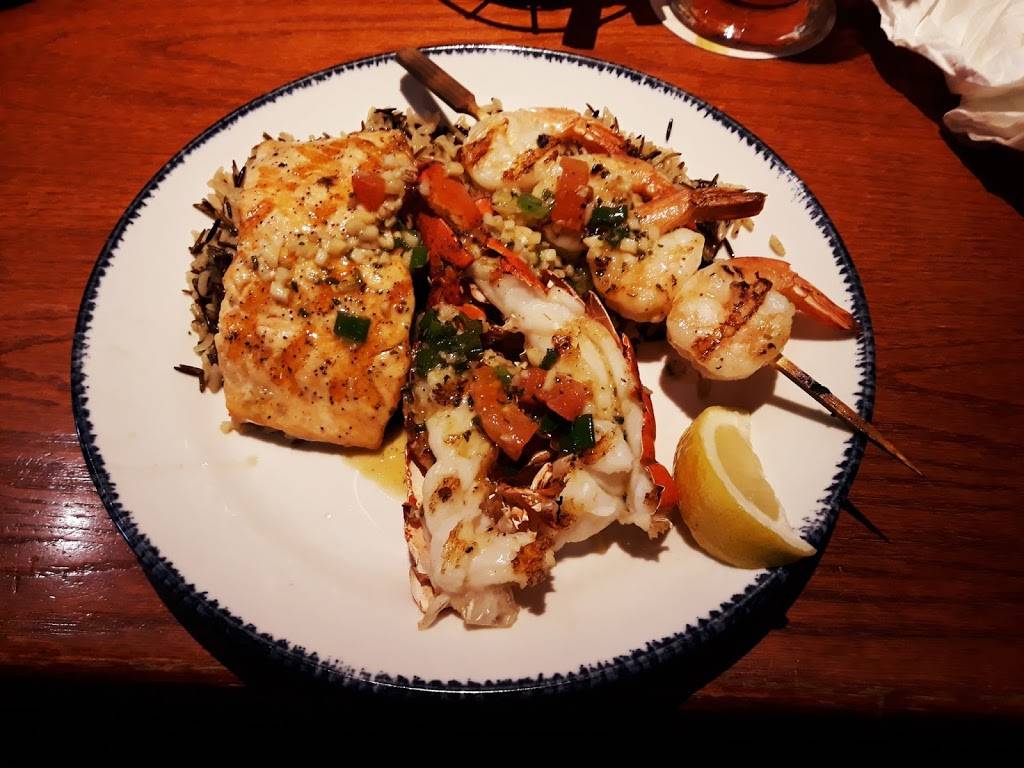 Red Lobster | restaurant | 1695 NW 87th Ave, Doral, FL 33172, USA | 3053925552 OR +1 305-392-5552