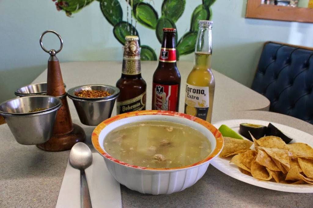 Sabroso Taco Shop | restaurant | 2363 Midway Dr, San Diego, CA 92110, USA | 6192227567 OR +1 619-222-7567