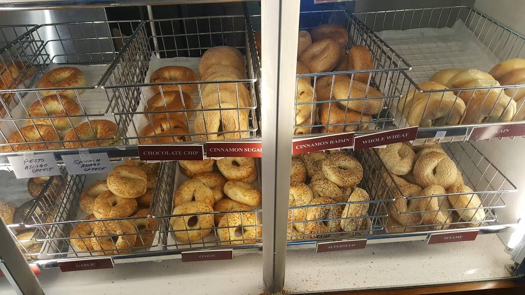 Blazin Bagelz | meal takeaway | 890 Renz Ln Suite 100, Gilroy, CA 95020, USA | 4088466777 OR +1 408-846-6777