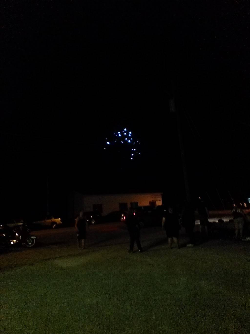 Pepperonis Pizza | restaurant | 145 Front St, Rome City, IN 46784, USA | 2608542662 OR +1 260-854-2662