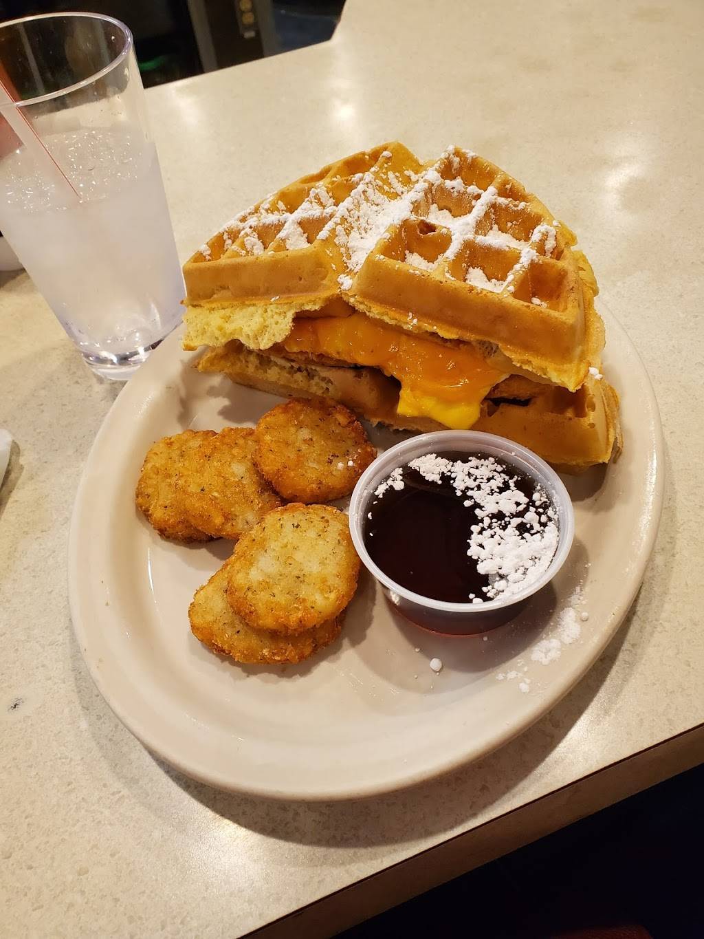 The Echo Restaurant | restaurant | 3510 Edwards Rd, Cincinnati, OH 45208, USA | 5133212816 OR +1 513-321-2816