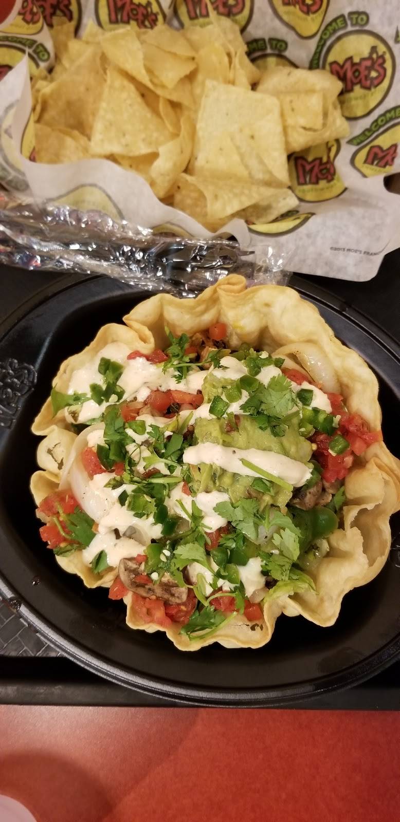 Moes Southwest Grill | restaurant | 2828 S 3rd St, Terre Haute, IN 47802, USA | 8122346637 OR +1 812-234-6637