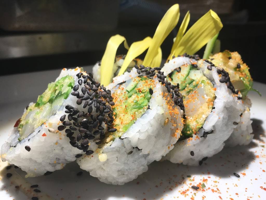 Sata Sushi | restaurant | 3349 Rue Ontario E, Montréal, QC H1W 1P8, Canada | 5145107282 OR +1 514-510-7282