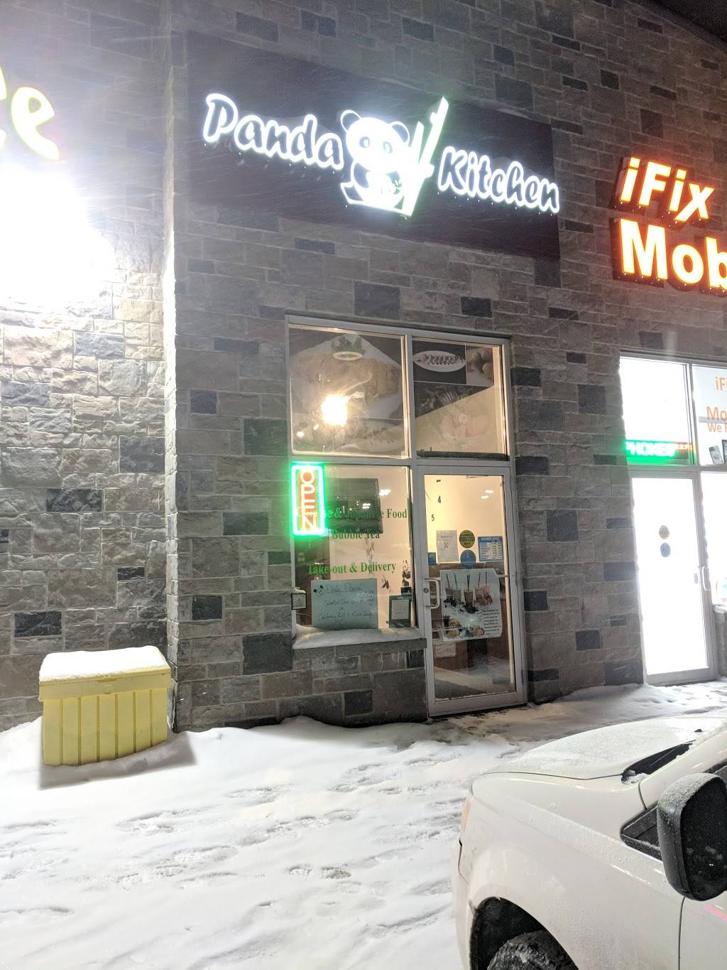 Panda Kitchen | restaurant | 3220 Monarch Dr, Orillia, ON L3V 8A2, Canada | 7053268333 OR +1 705-326-8333