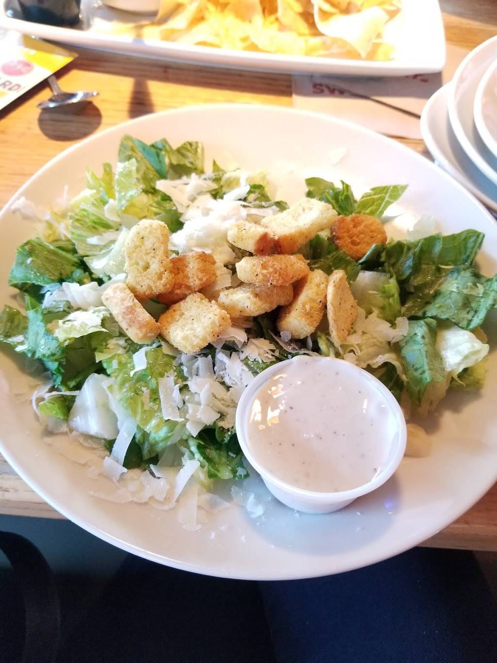 Applebees Grill + Bar | restaurant | 379 Amherst St, Somerset Plaza, Nashua, NH 03063, USA | 6038869292 OR +1 603-886-9292