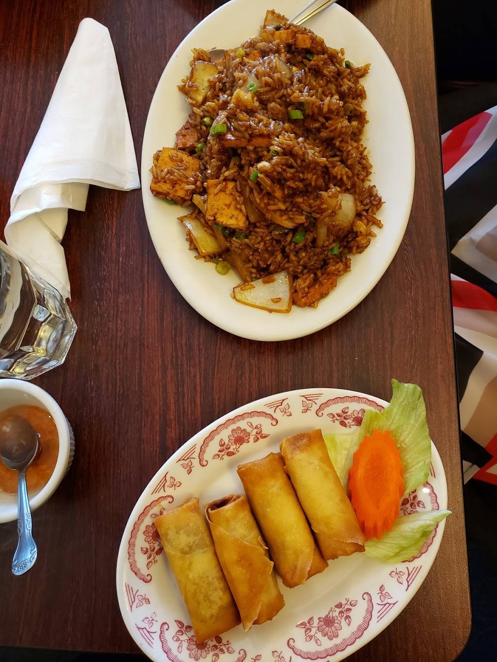 Bangkok Restaurant | restaurant | 119 W State St, Geneva, IL 60134, USA | 6302086836 OR +1 630-208-6836