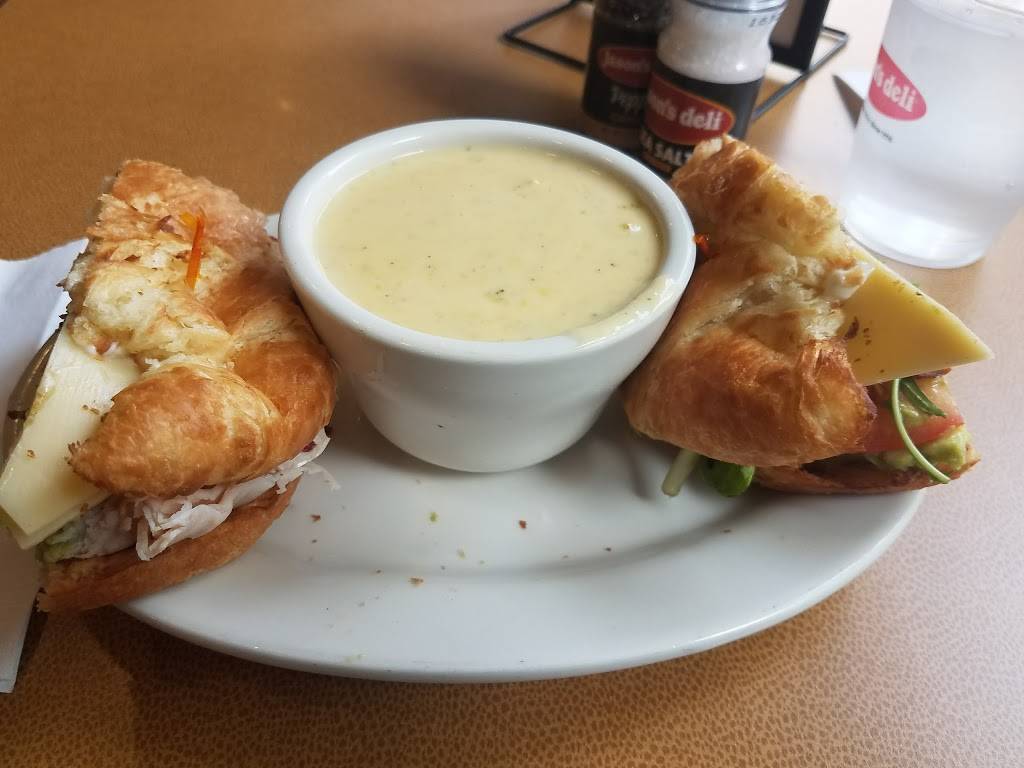 Jasons Deli | restaurant | 1100 Main St, Kansas City, MO 64105, USA | 8168426655 OR +1 816-842-6655