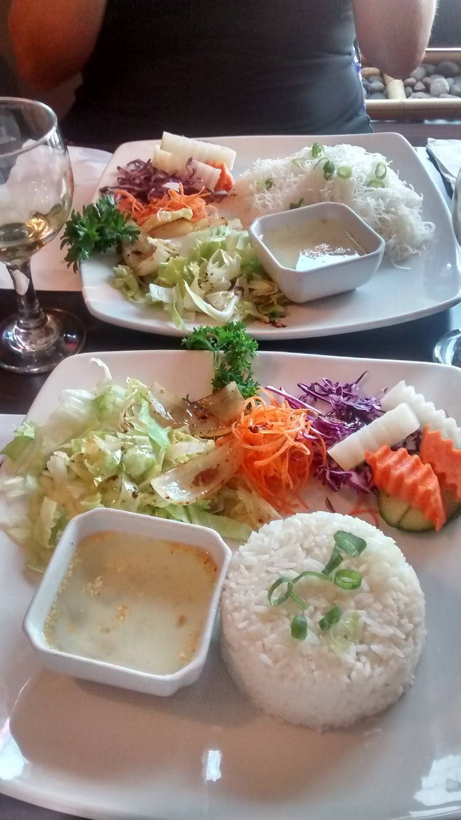 Soriya | restaurant | 310 Rue Champlain, Saint-Jean-sur-Richelieu, QC J3B 6W2, Canada | 4503496336 OR +1 450-349-6336