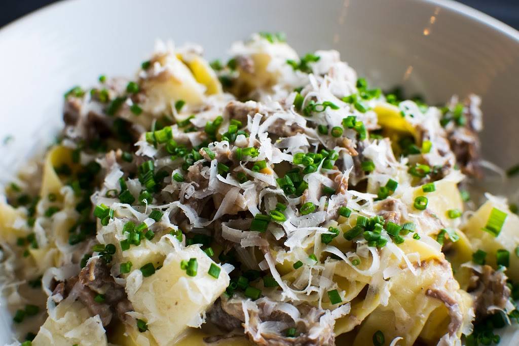 RIVUE Restaurant & Lounge | night club | 140 N Fourth St, Louisville, KY 40202, USA | 5025684239 OR +1 502-568-4239