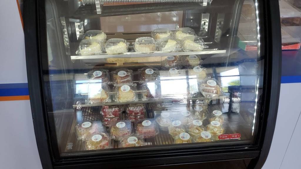 Snappers Restaurant | restaurant | 8320 NW 27th Ave, Miami, FL 33147, USA | 7865367528 OR +1 786-536-7528