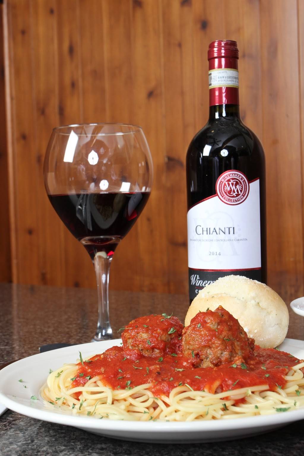 Salvatores by Papà Reno Italian Ristorante | cafe | 313 E 2nd St, Muscatine, IA 52761, USA | 5632639396 OR +1 563-263-9396