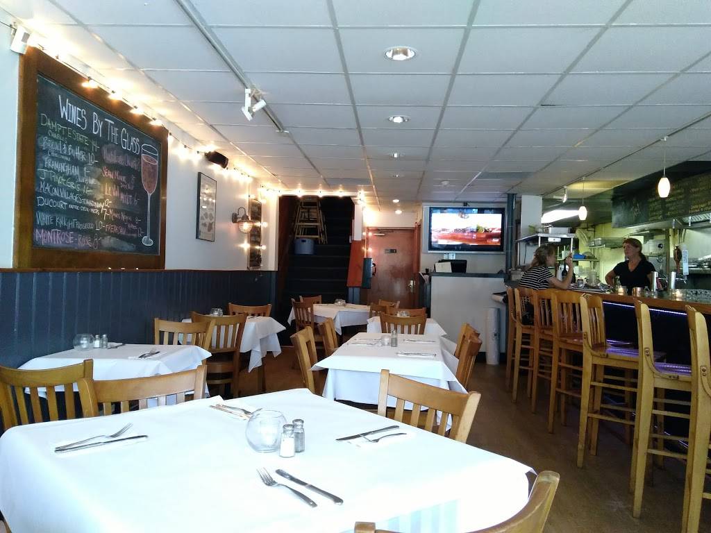 J22 Tap and Table | restaurant | 22 Narragansett Ave, Jamestown, RI 02835, USA | 4014233709 OR +1 401-423-3709