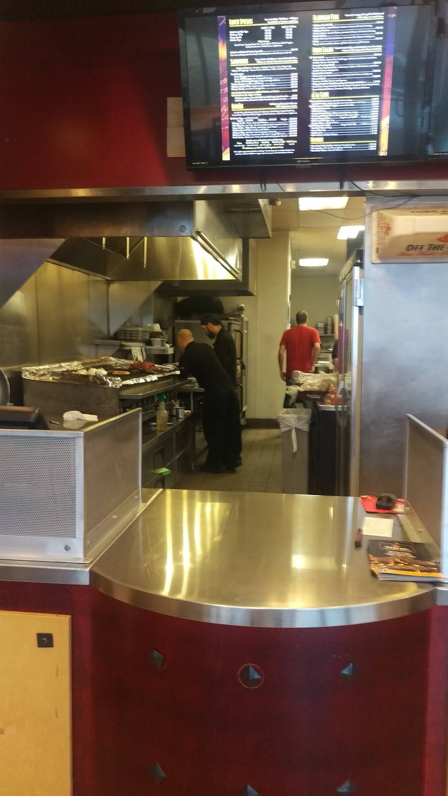 Off The Grill | restaurant | 11640 Dorsett Rd, Maryland Heights, MO 63043, USA | 3142916555 OR +1 314-291-6555