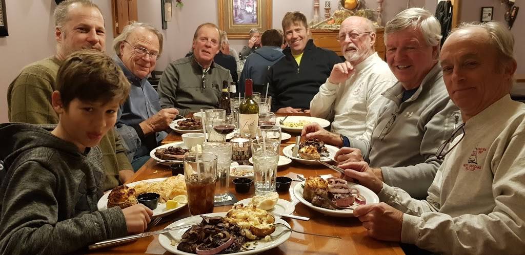 SteVellys Steak | restaurant | 110 Lake Ave N, Battle Lake, MN 56515, USA | 2188645454 OR +1 218-864-5454