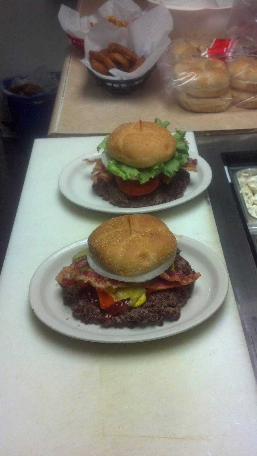 Wayland Hotel & Bar | restaurant | 104 S Main St, Wayland, MI 49348, USA | 2697922963 OR +1 269-792-2963