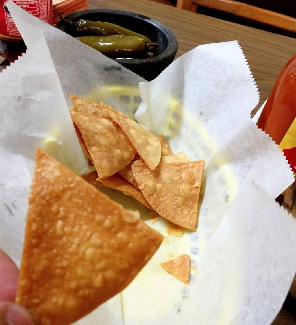 Chavelos Mexican Restaurant | restaurant | 1470 Baltimore Pike, Toughkenamon, PA 19374, USA | 4847208231 OR +1 484-720-8231