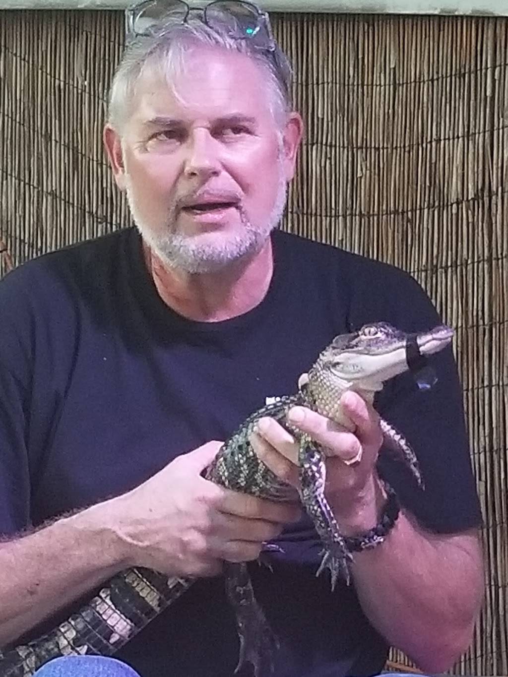 Tiki Island Tap House | restaurant | 614 Pecan Park Rd, Jacksonville, FL 32218, USA | 9044030776 OR +1 904-403-0776