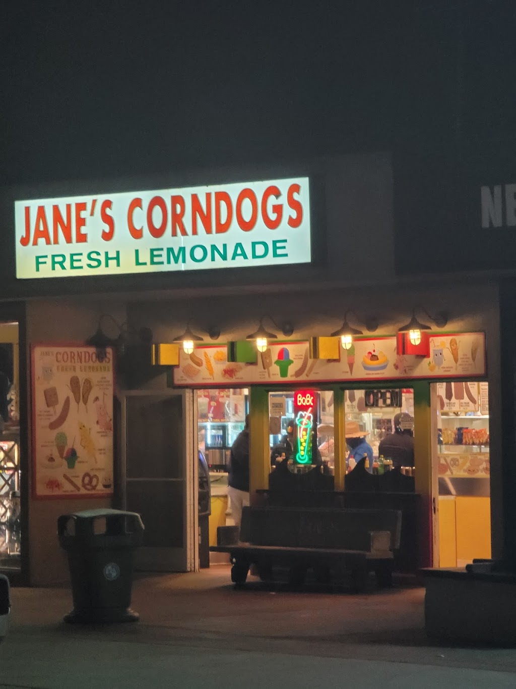 Janes Corndogs | restaurant | 907 Ocean Ave, Seal Beach, CA 90740, USA | 5624312854 OR +1 562-431-2854