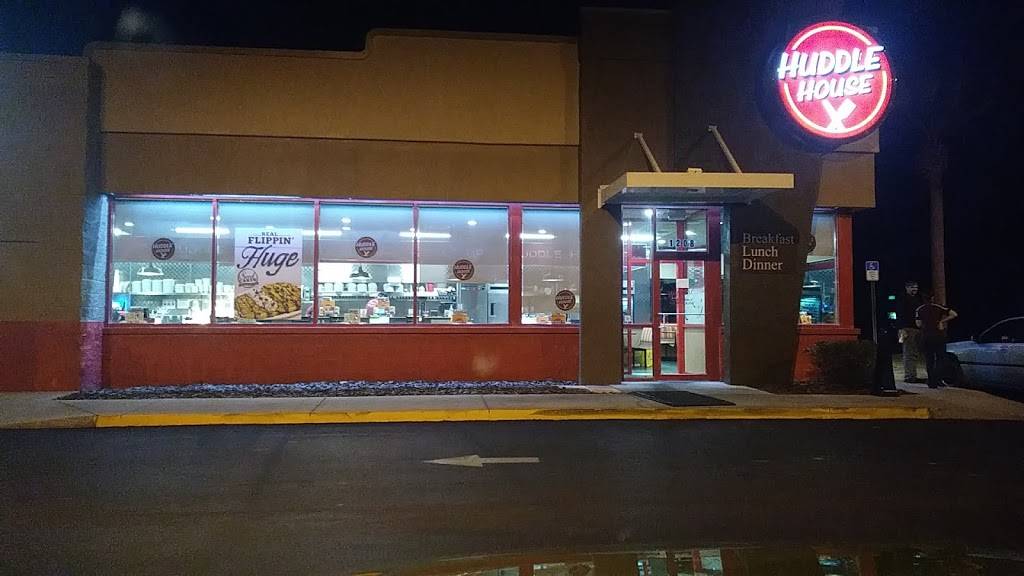 Huddle House | restaurant | 1208 North NE 5th St, Crystal River, FL 34429, USA | 3527946694 OR +1 352-794-6694