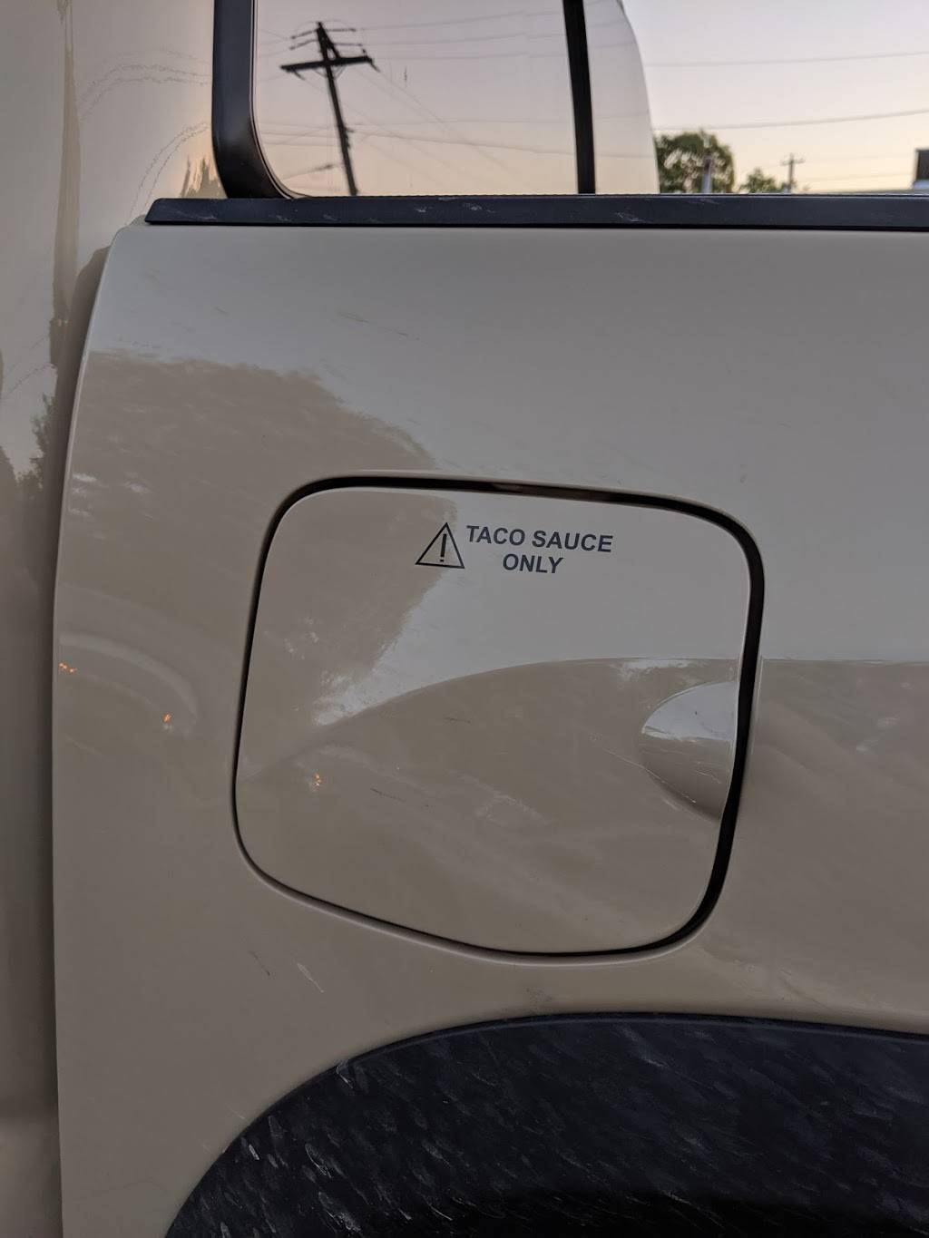 Gilanellas | restaurant | 2024 2nd Ave, Port Byron, IL 61275, USA | 3095395275 OR +1 309-539-5275