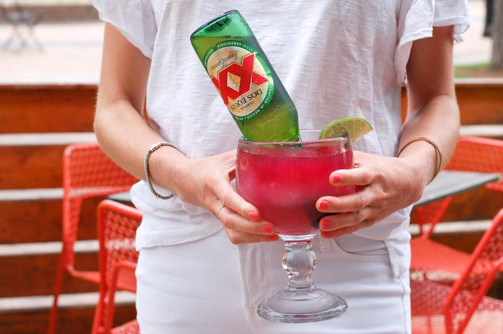 Fuzzys Taco Shop | restaurant | 208 Johnny Bench Dr suite c, Oklahoma City, OK 73104, USA | 4056023899 OR +1 405-602-3899