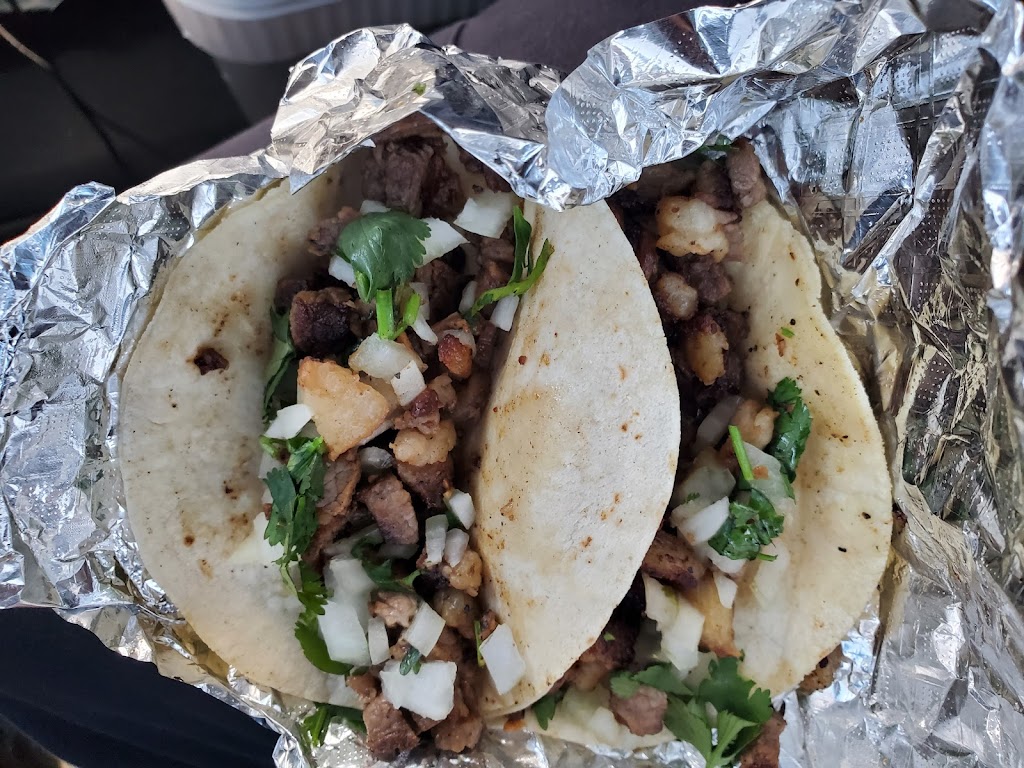 Tacos Movil | restaurant | Laredo, TX 78045, USA | 9564369388 OR +1 956-436-9388