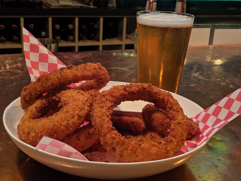 Waylands Crossing Tavern | restaurant | 1015 Heathercroft Circle #400, Crozet, VA 22932, USA | 4342054669 OR +1 434-205-4669