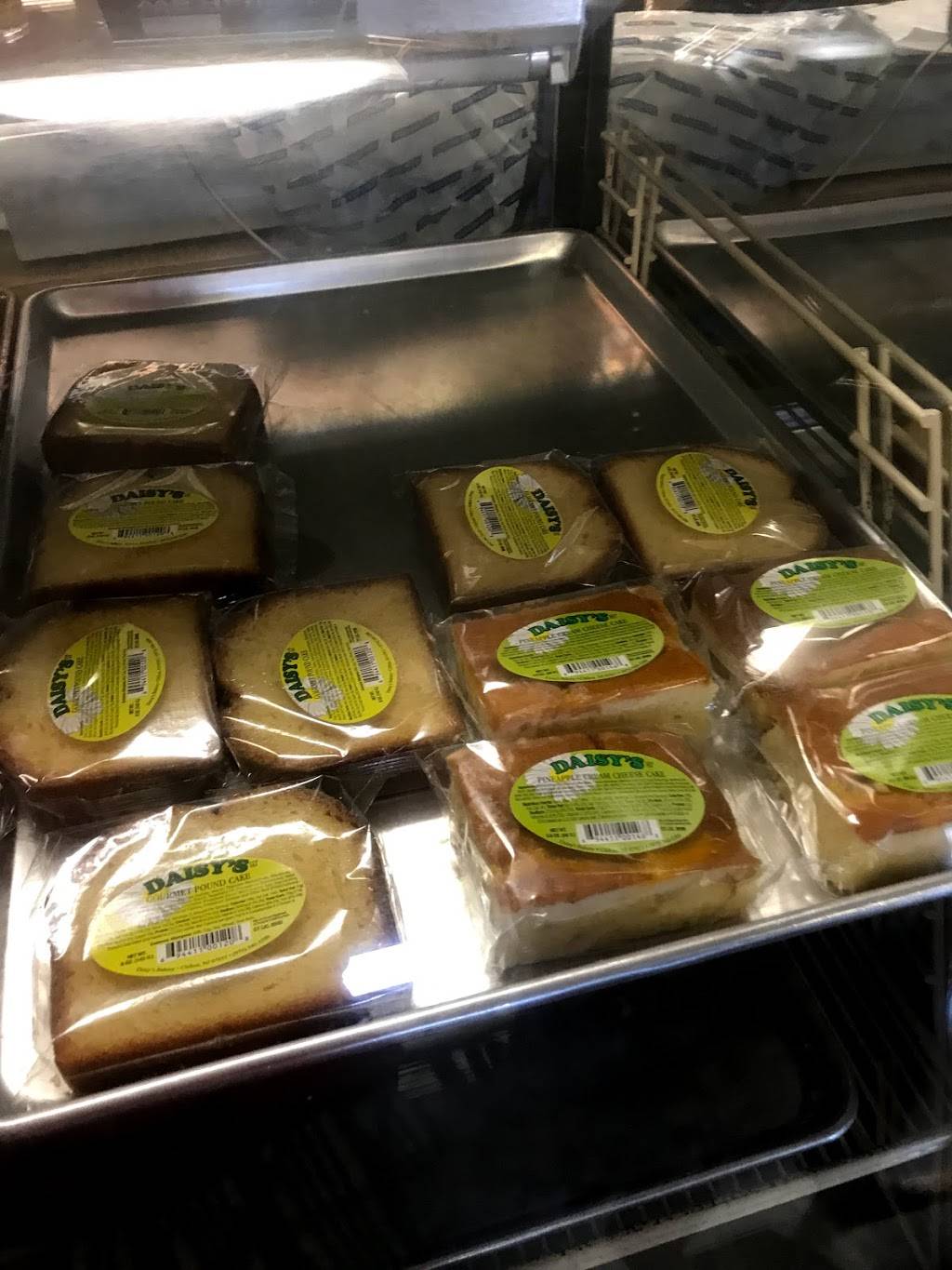 Above The Rest Restaurant And Bakery | restaurant | 4080 NW 12th St, Lauderhill, FL 33313, USA | 7542261832 OR +1 754-226-1832