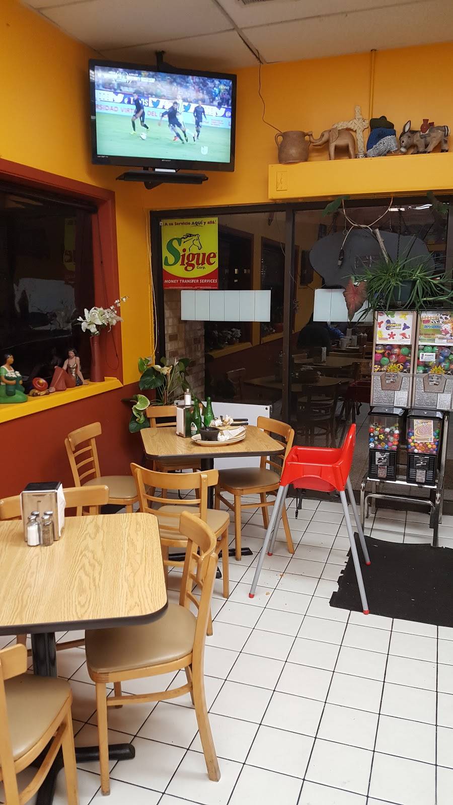 Los Huaraches | restaurant | 3482 Milwaukee Ave, Northbrook, IL 60062, USA | 8478278653 OR +1 847-827-8653