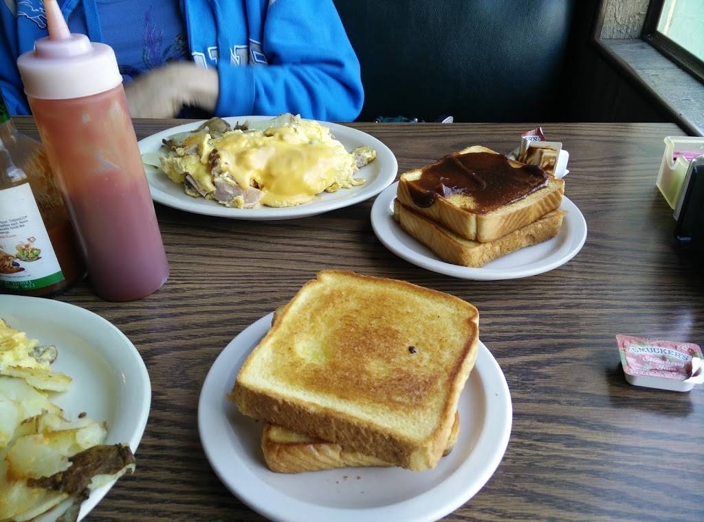 Arlenes Diner | restaurant | 101 W Main St, Otisville, MI 48463, USA | 8106316755 OR +1 810-631-6755