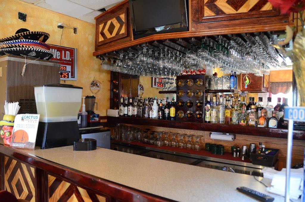 Super Taco Express Authentic Mexican Cuisine | restaurant | 104 1st Ave, Coralville, IA 52241, USA | 3193540444 OR +1 319-354-0444