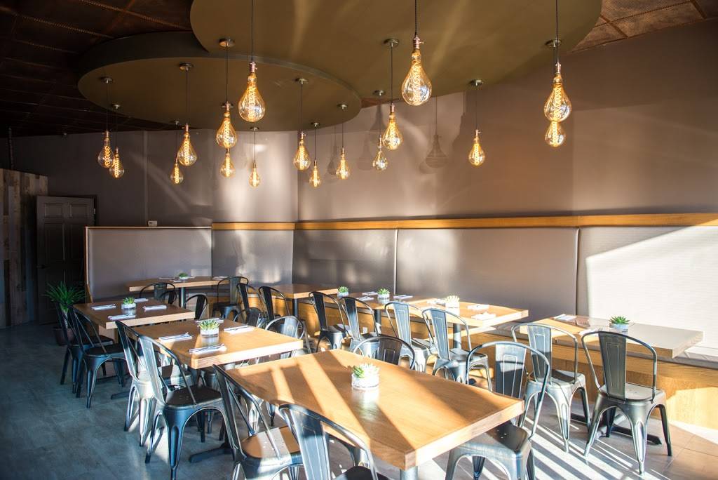 The Local Press | restaurant | 92-15 Rockaway Blvd, Ozone Park, NY 11417, USA | 7183238800 OR +1 718-323-8800