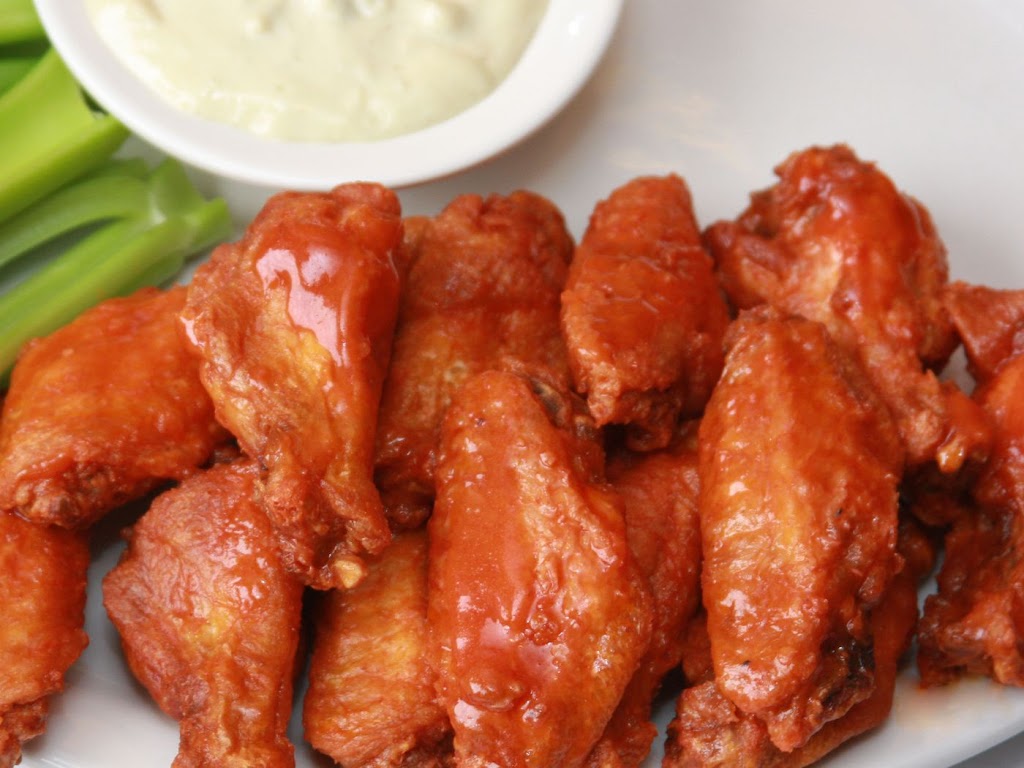 Partners Wings & Things | restaurant | 6129 Calhoun Memorial Hwy, Easley, SC 29640, USA | 8649184660 OR +1 864-918-4660