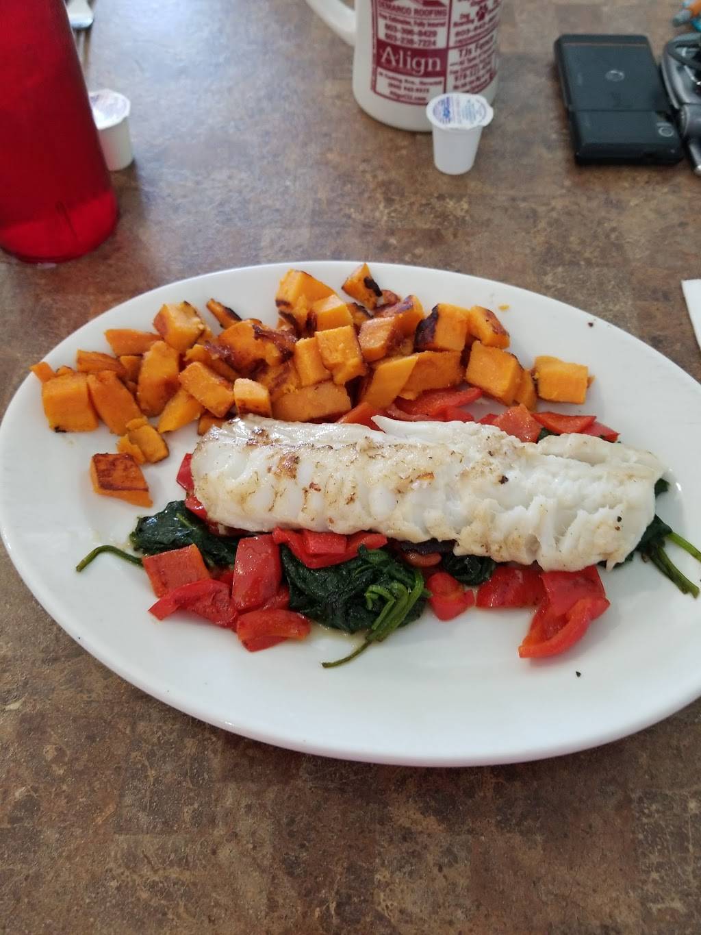 Eggie’s | restaurant | 6 Main St, Atkinson, NH 03811, USA | 6034891858 OR +1 603-489-1858